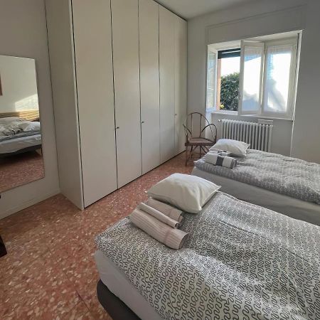 Casa Vacanze Le Violette Villa Brunate Eksteriør bilde