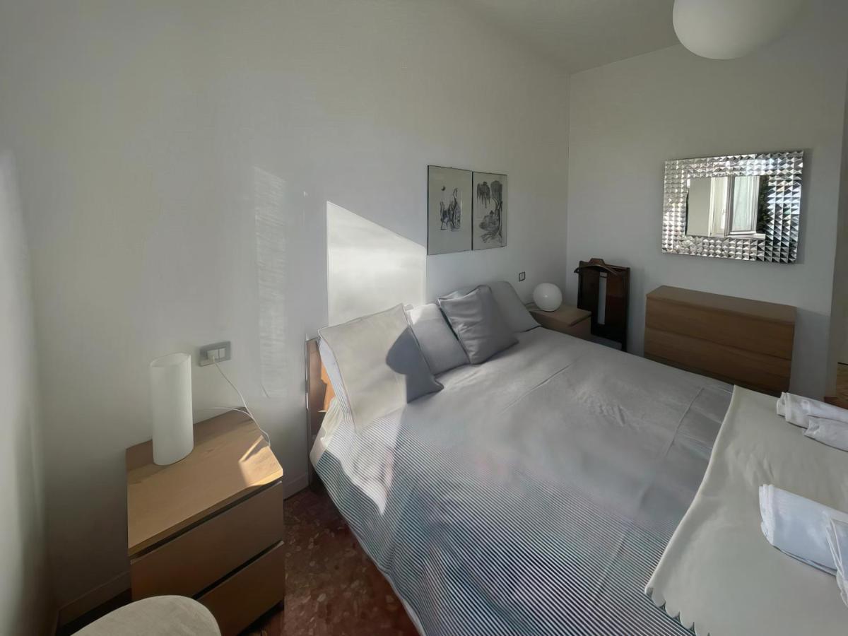 Casa Vacanze Le Violette Villa Brunate Eksteriør bilde