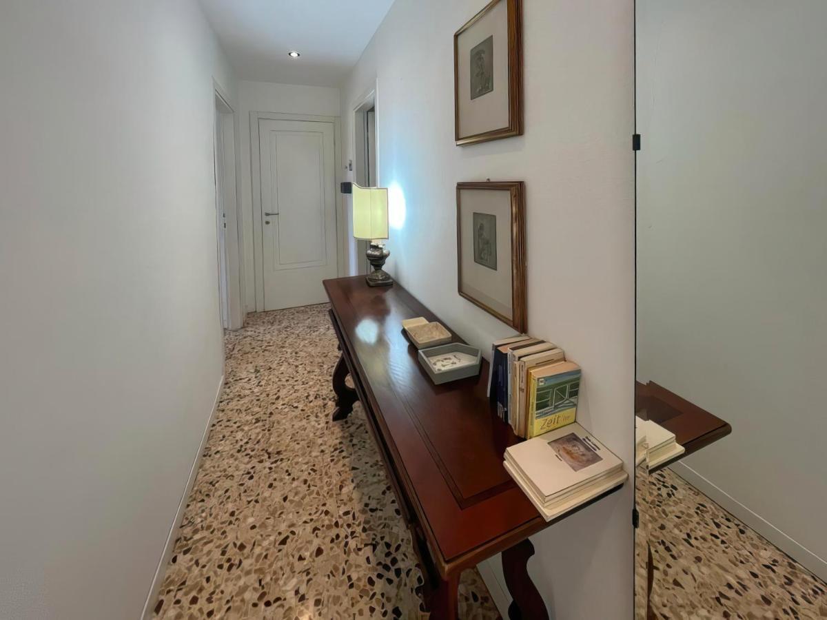 Casa Vacanze Le Violette Villa Brunate Eksteriør bilde